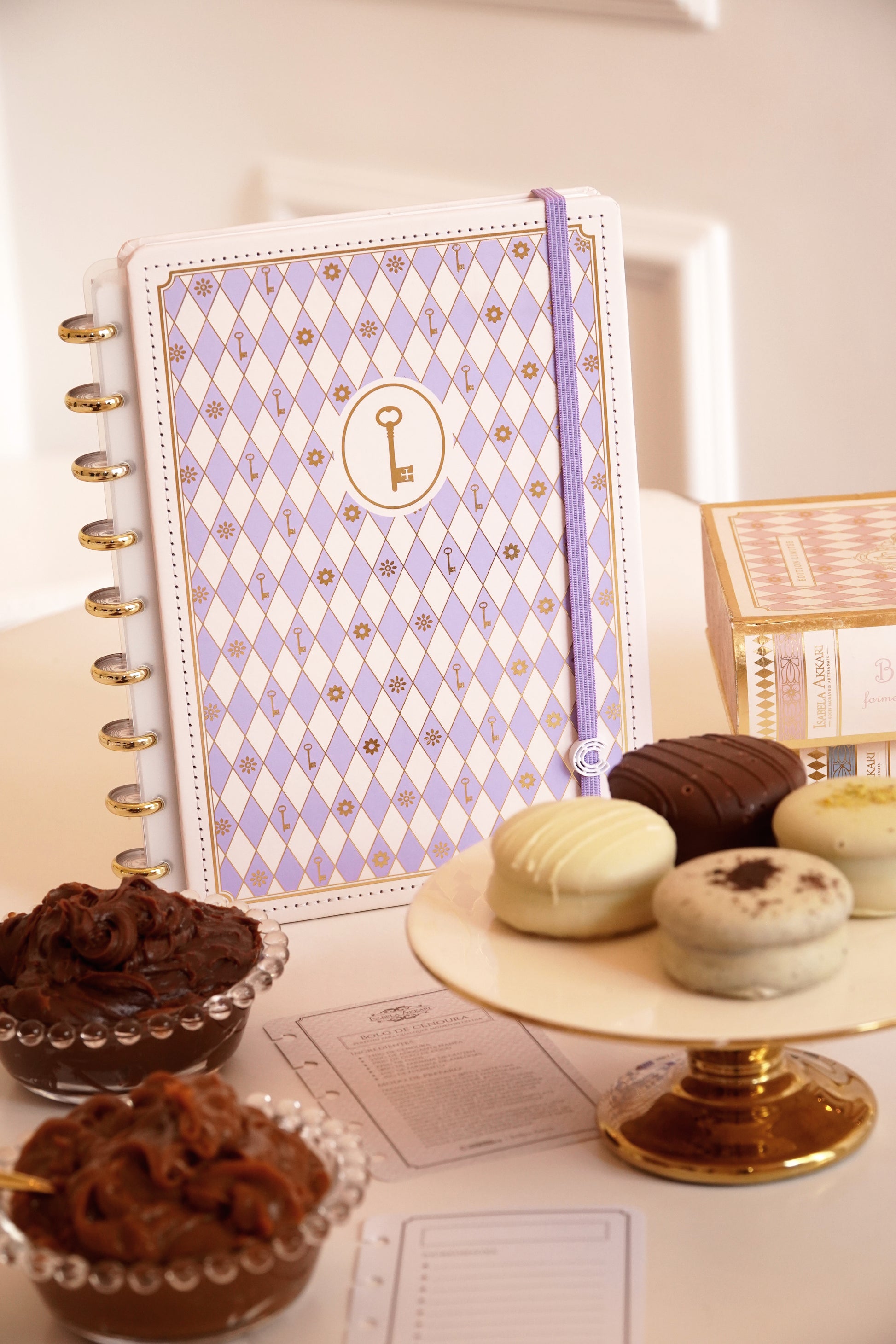 Caderno inteligente em parceria com Isabela Akkari.