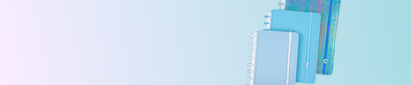 Banner principal - cadernos inteligentes de variados tamanhos e tons de azul.